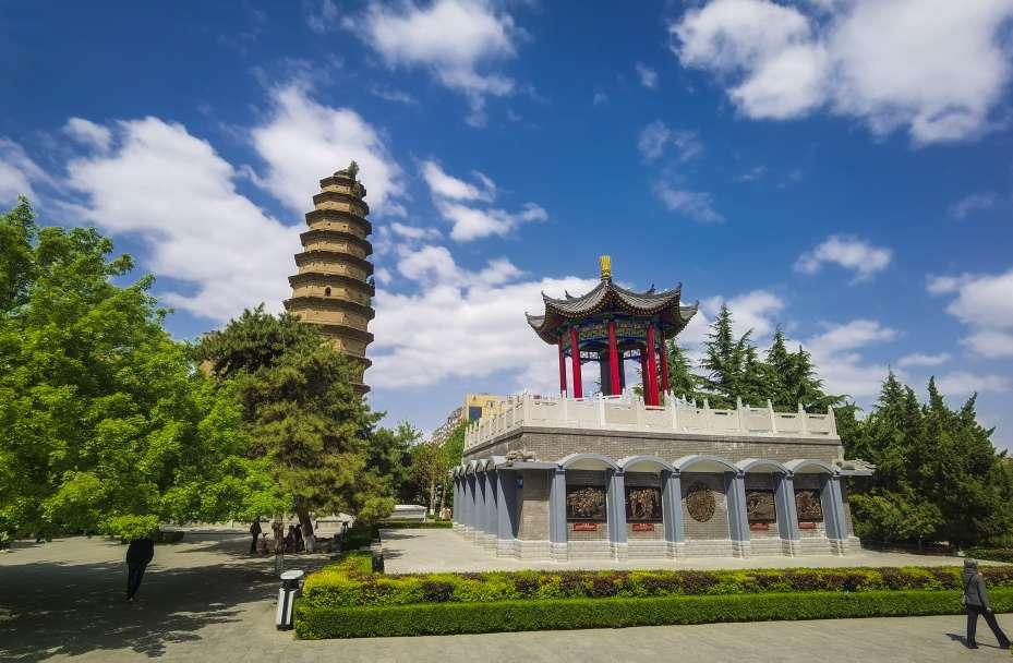 合阳县：蓝天白云入画来（组图）